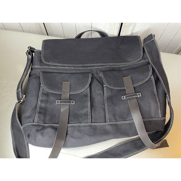 Christy Studio Black Canvas Multi Pocket Shoulder Bag Leather Accents - Picture 1 of 9